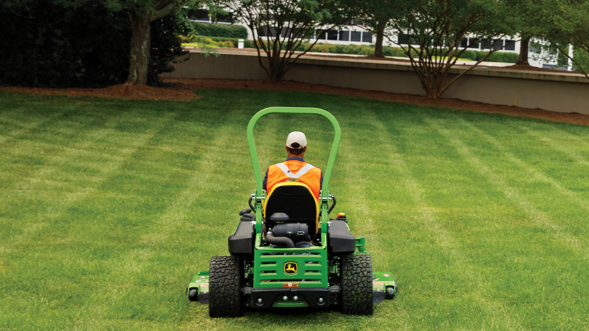 Professional Commercial Mowers at Koenig
